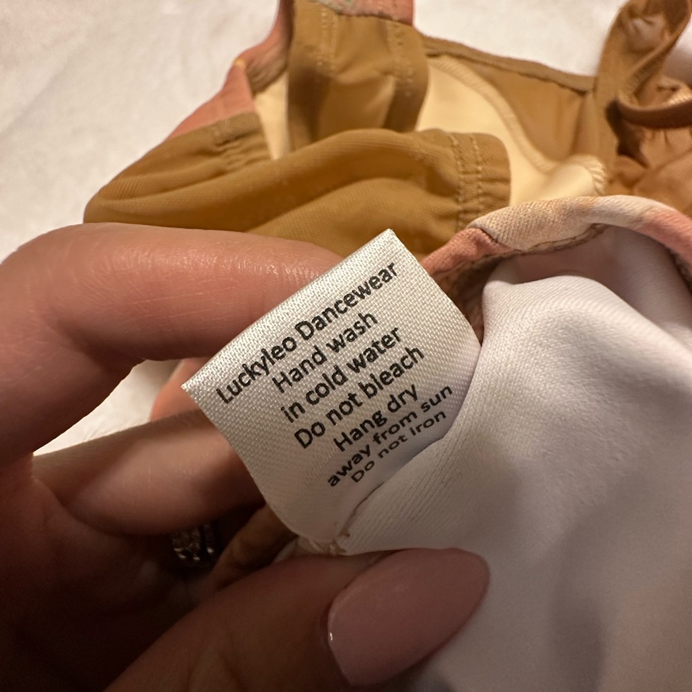 Luckyleo Dart style Medium Bunny Leotard - Picture 5 of 5